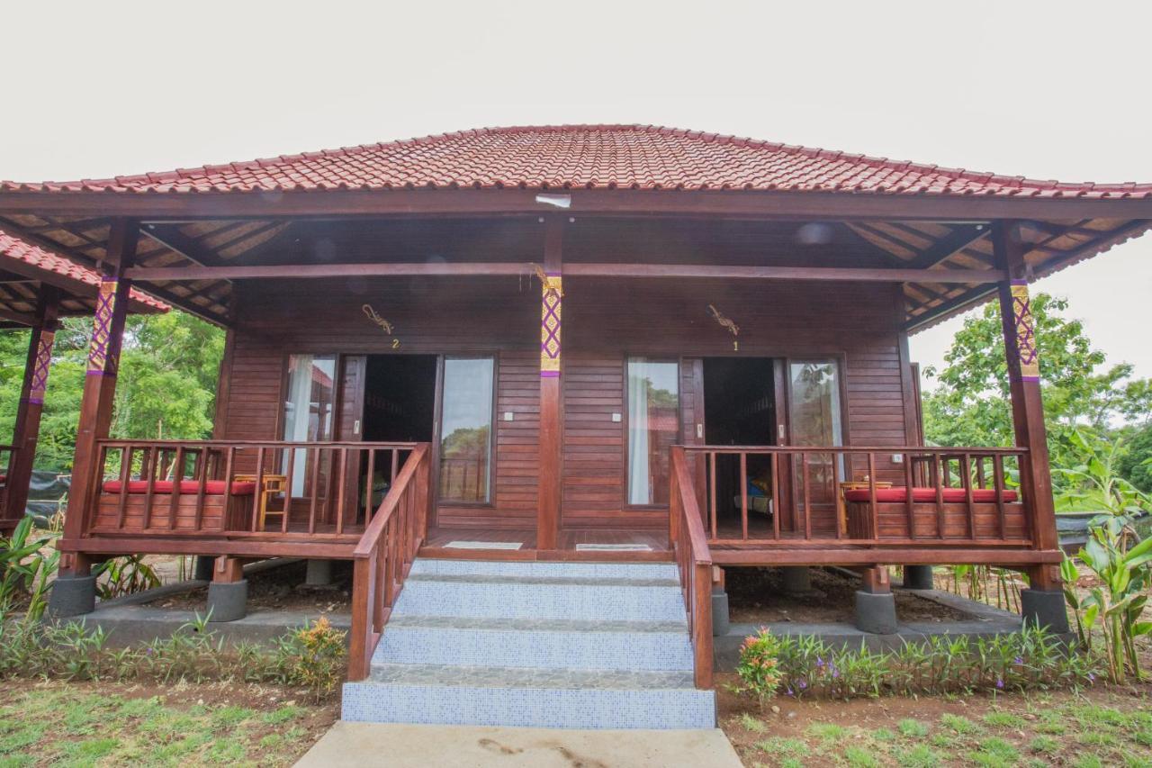 Uma Hostel Lembongan Экстерьер фото