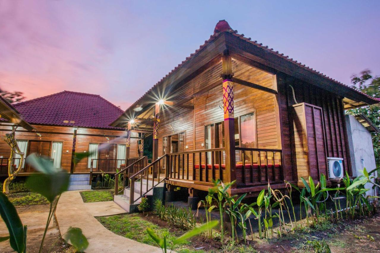Uma Hostel Lembongan Экстерьер фото